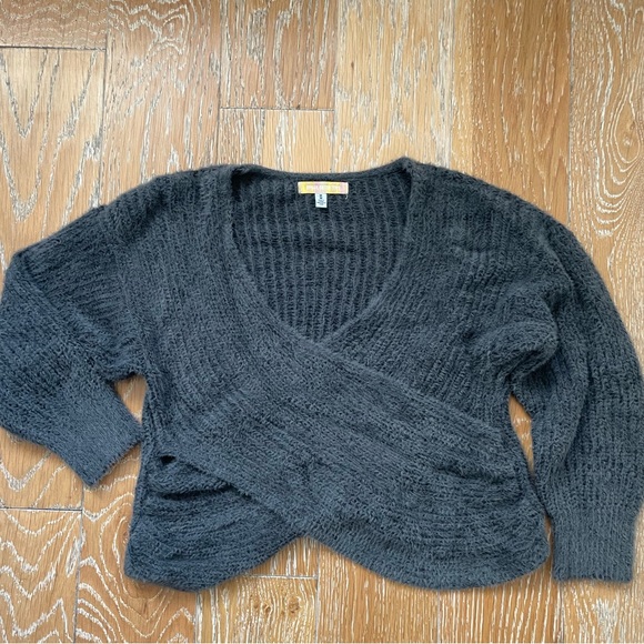 Urban Outfitters Grey Kane Wrap Sweater - Picture 2 of 5